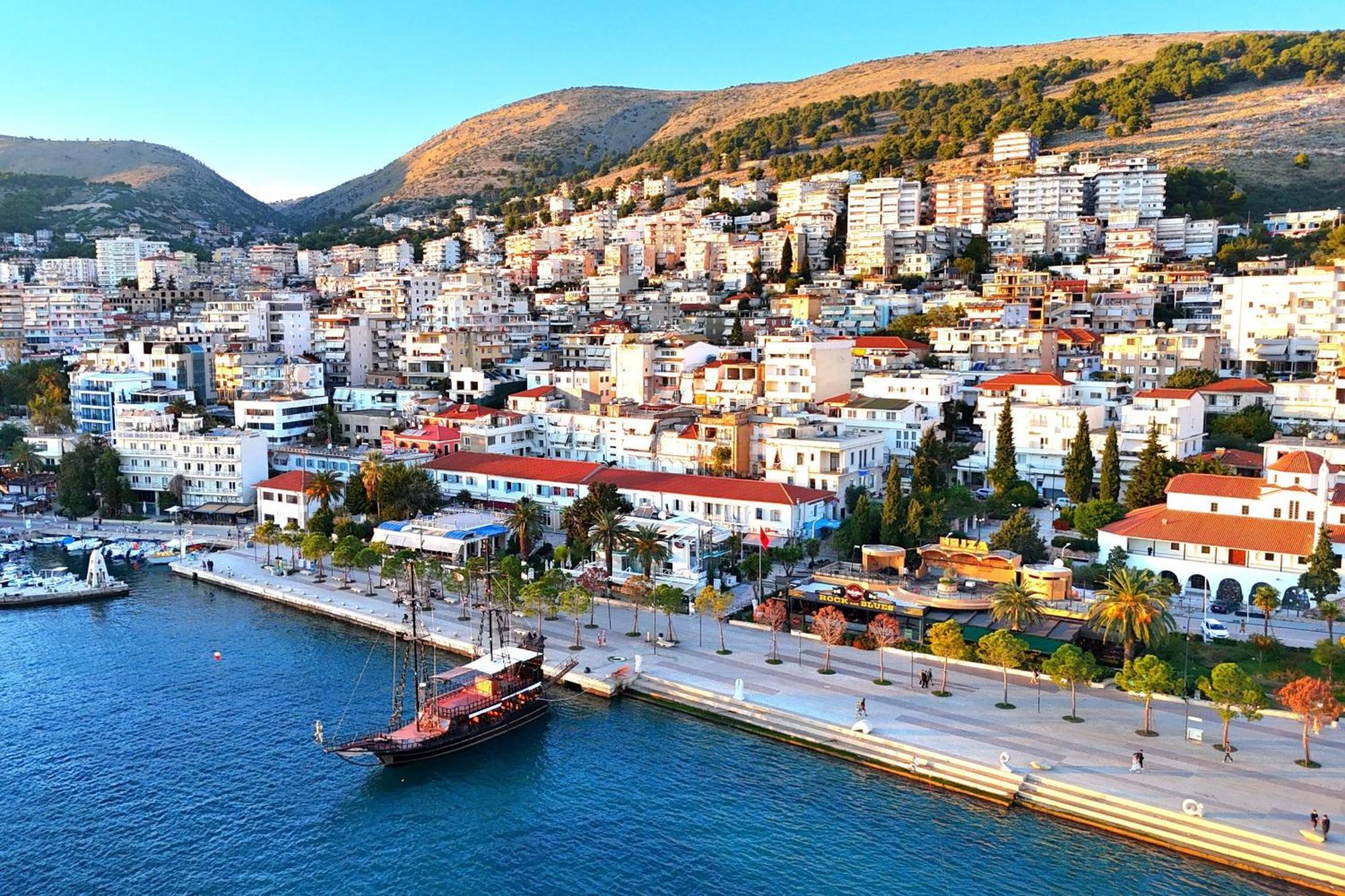 Sunset Penthouse Apartman Saranda Kültér fotó