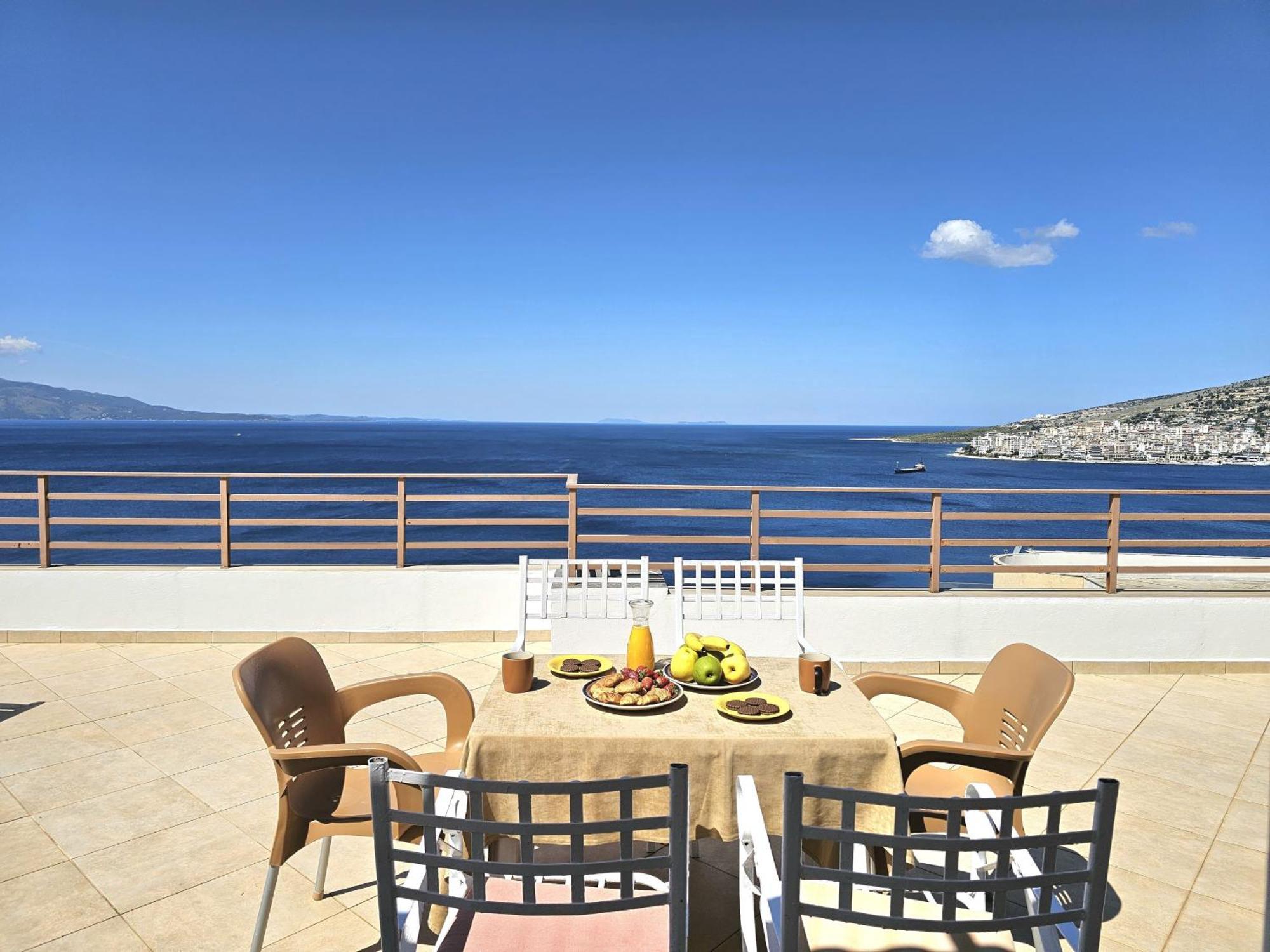 Sunset Penthouse Apartman Saranda Kültér fotó