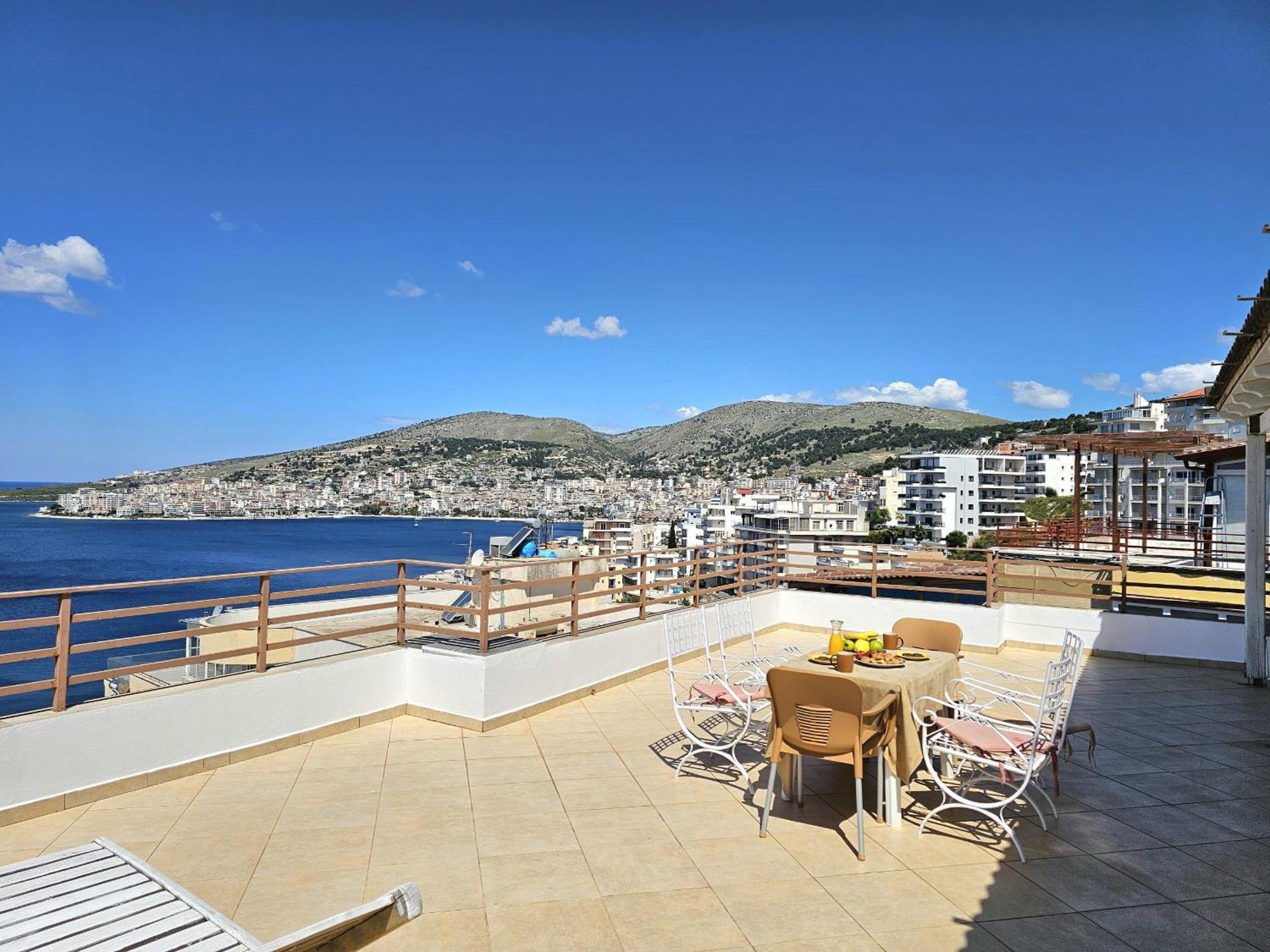 Sunset Penthouse Apartman Saranda Kültér fotó