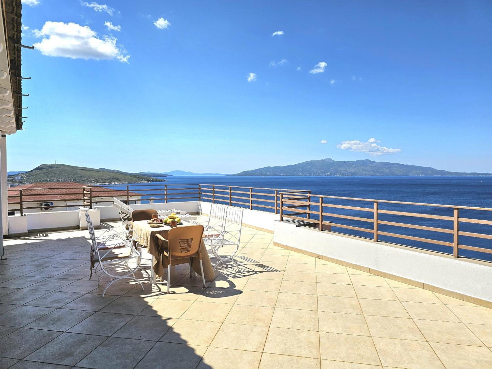 Sunset Penthouse Apartman Saranda Kültér fotó